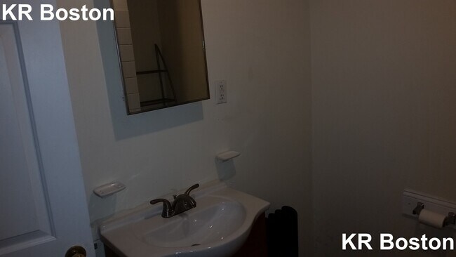 Foto del edificio - 319 Saint Paul St