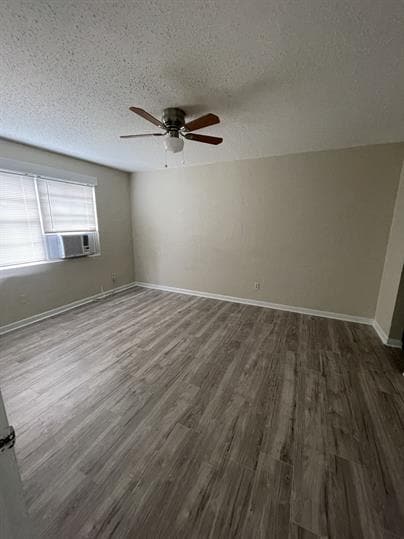 Foto del edificio - 3519 E 1st Ct