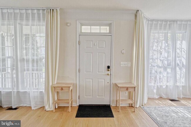 Foto del edificio - 40440 Milford Dr