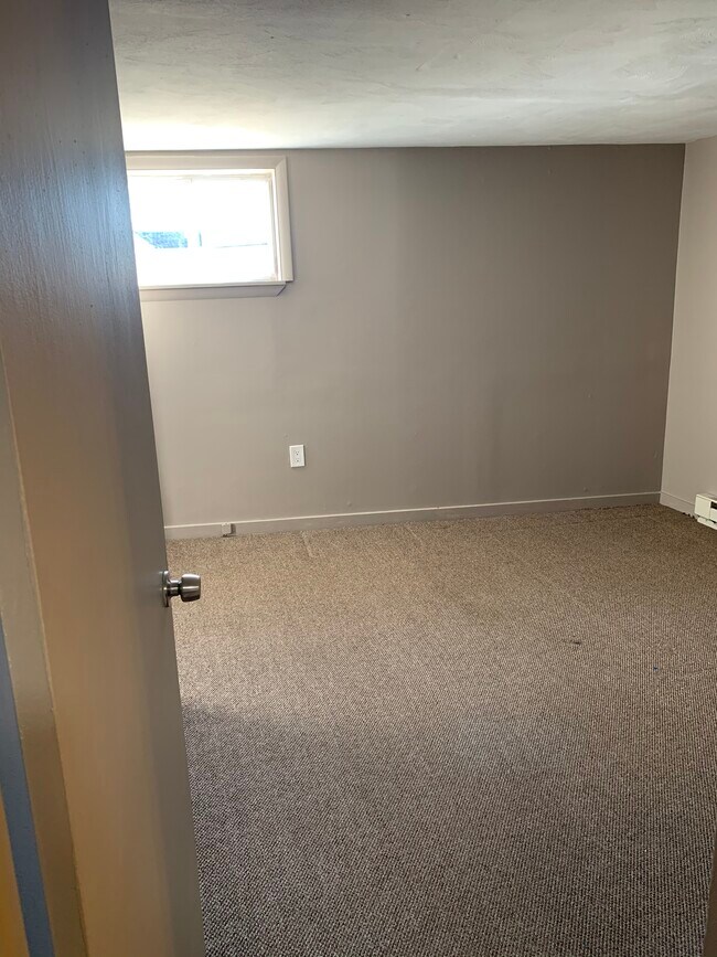 Second bed - 50 Fowler St