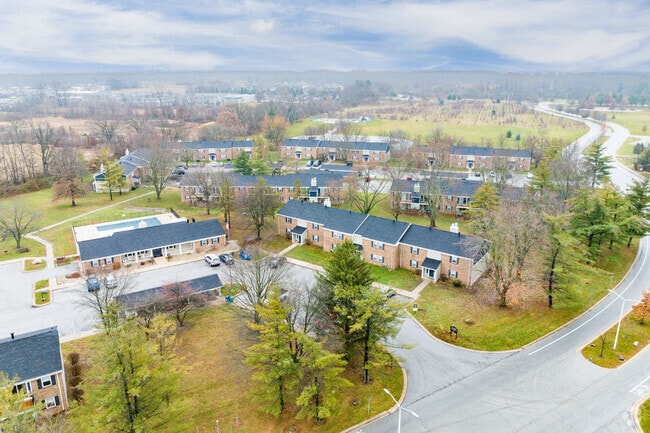 Aerial Photo - Fox Acres Apartments