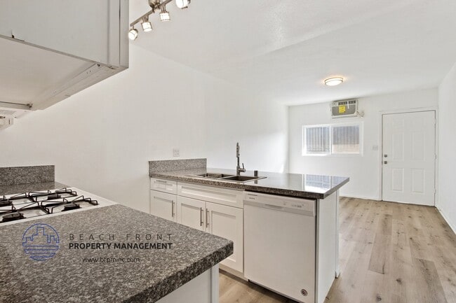 Foto del edificio - 1040 W. 91st St.