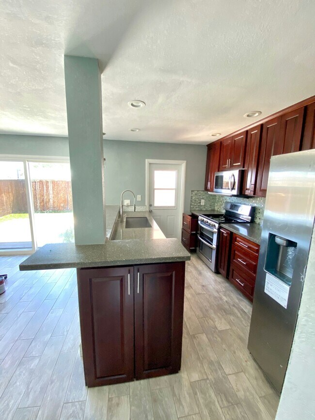 Foto del edificio - 94-1194 Kipa'a Place