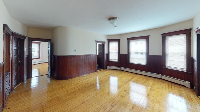 Foto del edificio - 32 Lansdowne St