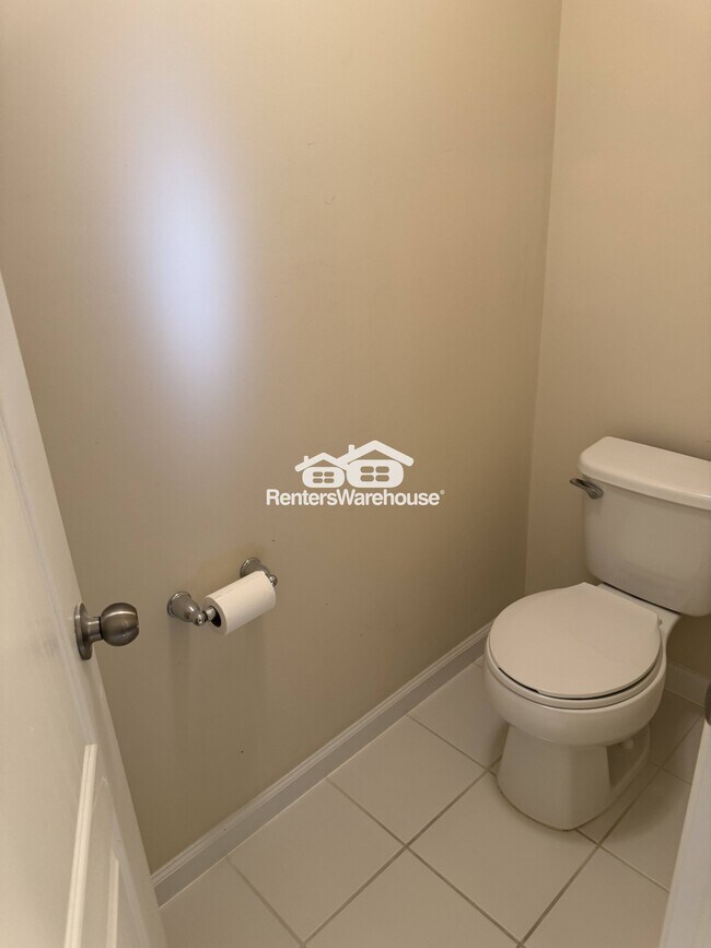 Building Photo - 7524 Stonehouse Run Dr