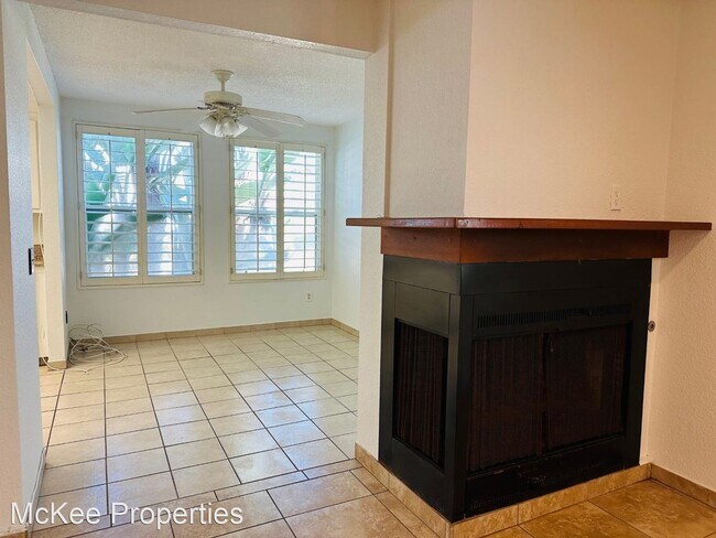 Building Photo - 3 br, 2.5 bath House - 1000 2nd Street #3