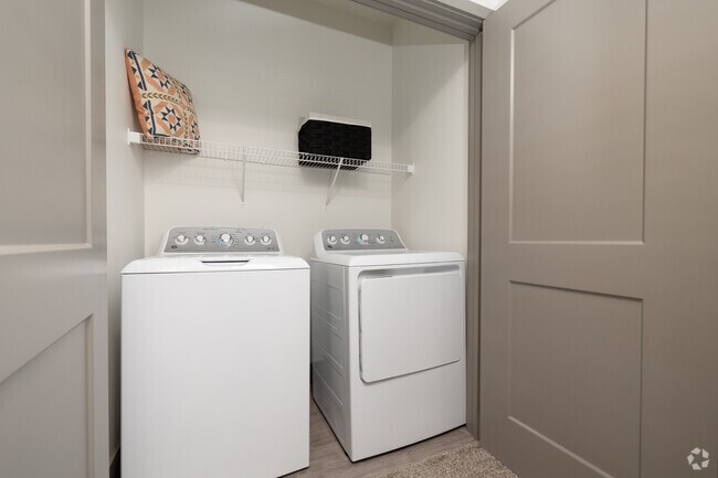2BR, 2BA - 1,075SF - Laundry - Pueblo Springs