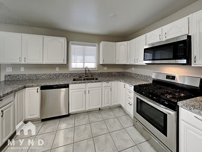 Foto del edificio - 433 Longtree Ave