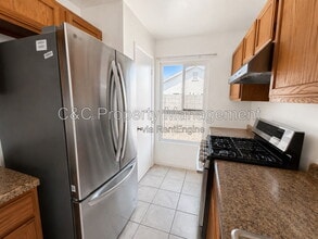 Building Photo - 17944 Kendall Cir