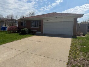 Building Photo - 13250 De Mott Dr