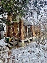 Building Photo - 86 Wurtemburg St