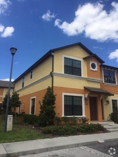 Building Photo - 2250 Trillium Park Ln