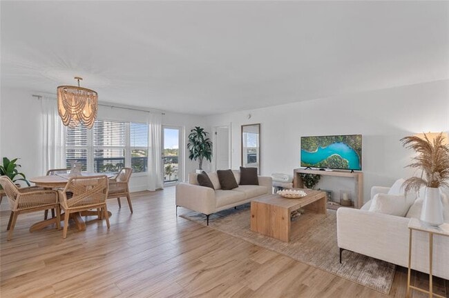 Building Photo - 3500 Galt Ocean Dr