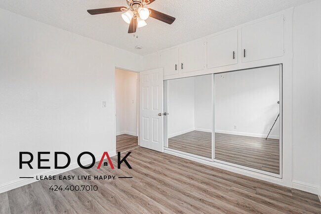 Foto del edificio - 10255 Western Ave