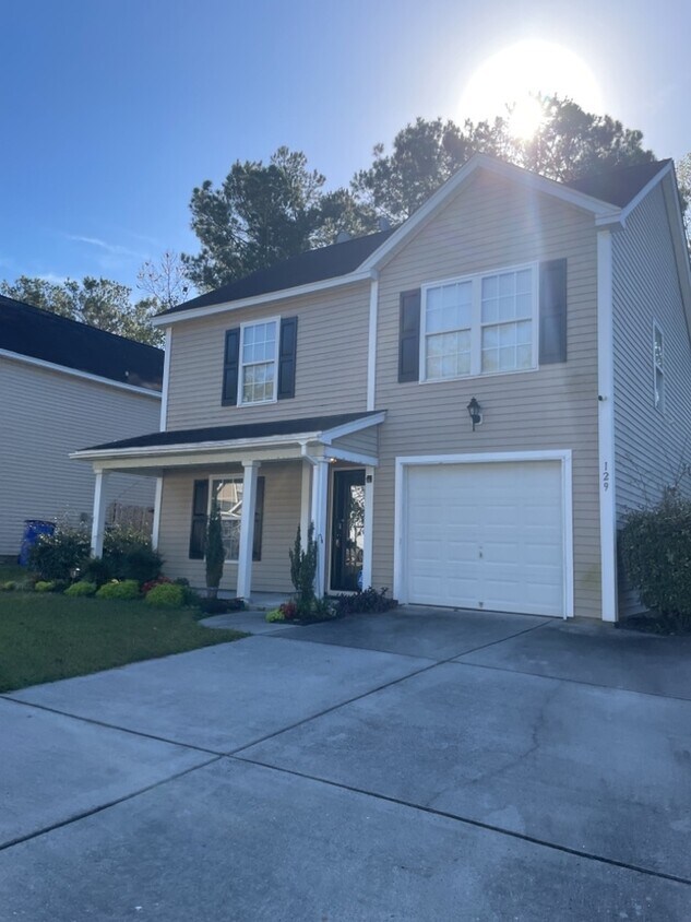 129 Avalon Rd, Summerville, SC 29483 House Rental in Summerville, SC
