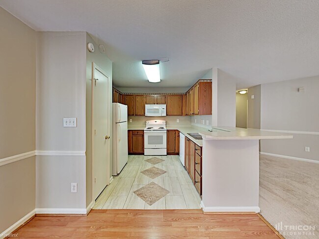 Building Photo - 2923 Rockingham Ct SW