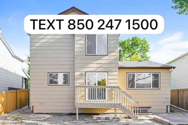 Foto del edificio - 3842 Primrose Ln