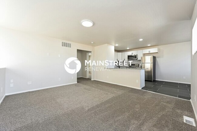 Foto del edificio - 3 Bedroom Pet-Friendly Home in DENVER, CO with Main Street Renewal