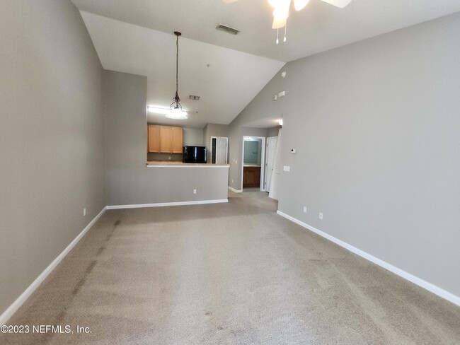 Building Photo - 575 Oakleaf Plantation Pkwy