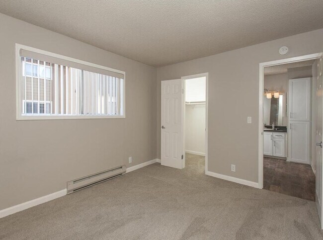 Building Photo - 202 Calvert Dr