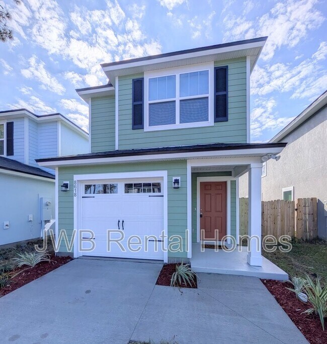 Foto del edificio - 8618 Cocoa Ave