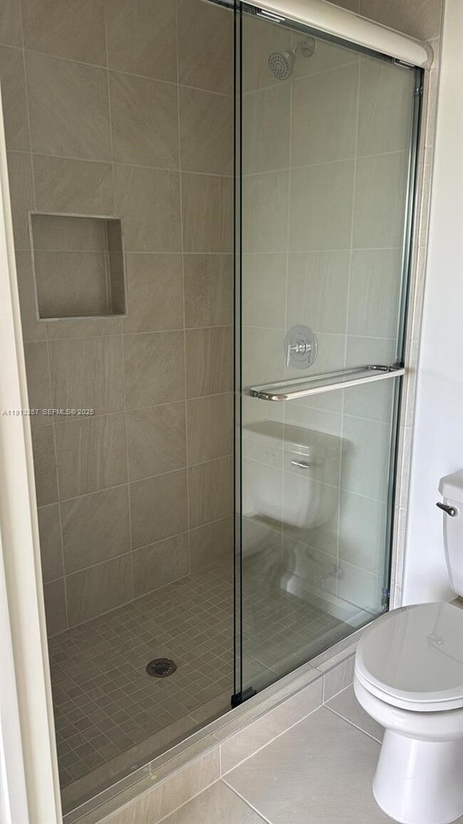 Building Photo - 1683 SE 7th Ln