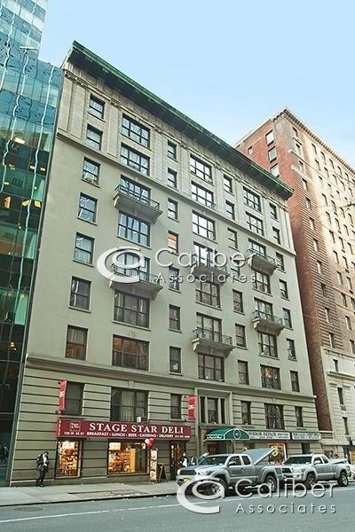 Primary Photo - 105 W 55th St