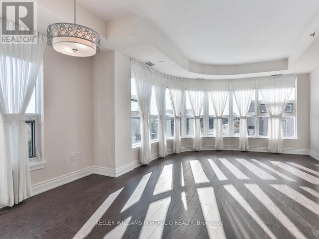 Building Photo - 760 Sheppard Ave W