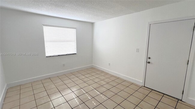 Foto del edificio - 680 NW 114th Ave