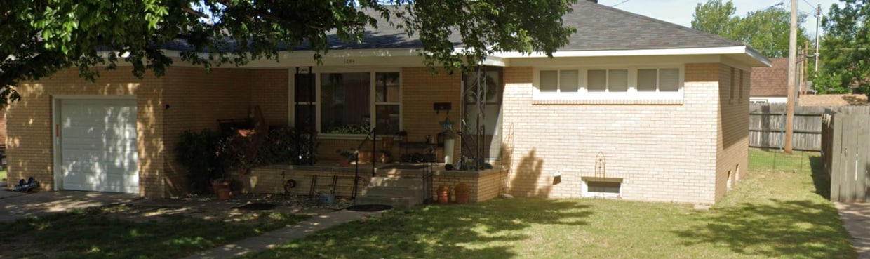 Primary Photo - 3 Bedroom, 1 Bathroom House with Attached ...