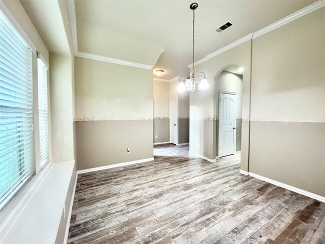 Building Photo - 10803 Marigold Glen Way