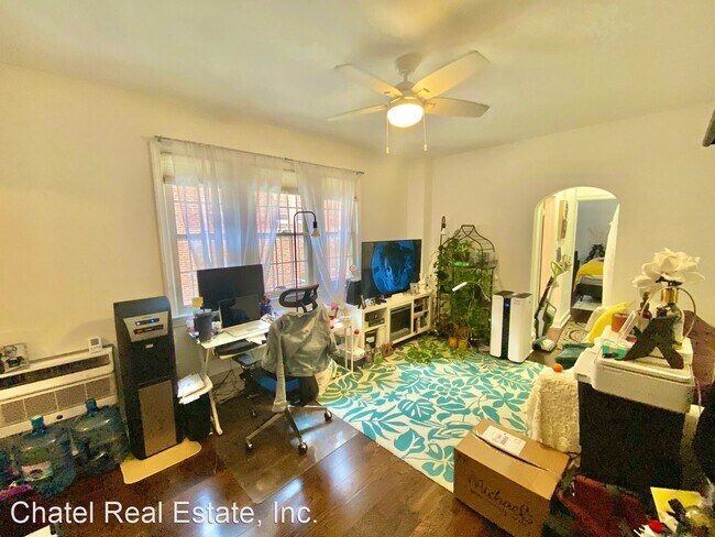 Foto del edificio - 1 br, 1 bath House - 3028 Wisconsin Ave NW...