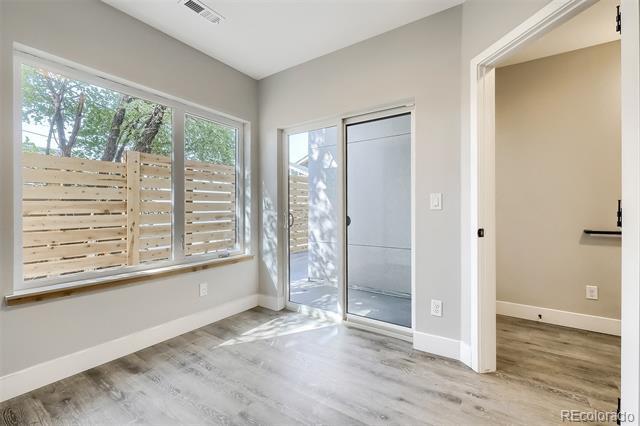 Foto del edificio - 3820 Jason St