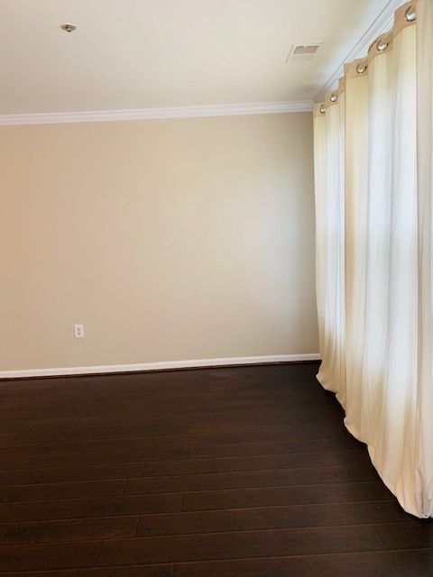 Foto del edificio - 5816 Holly Springs Dr N