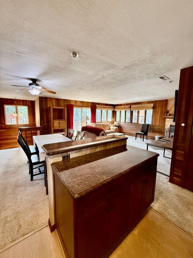 Building Photo - 406 Monterey Pl