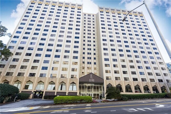 Building Photo - 2479 Peachtree Rd