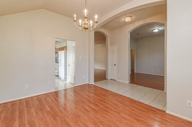 Foto del edificio - 13735 Branford Greens Dr