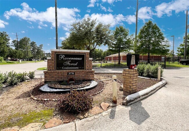 Building Photo - 3770 Martin Wood Ln
