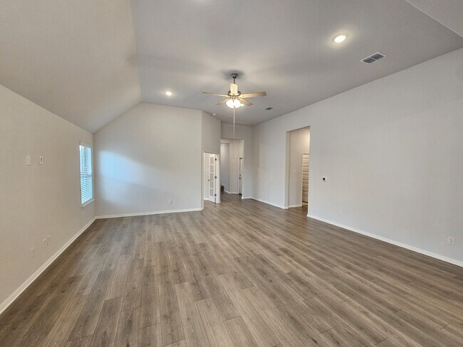 Foto del edificio - Gorgeous First Time Rental, 4 bed, 3 full bath with flex room which could be used as a 5th bedroo...