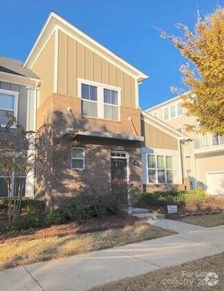 Building Photo - 1604 Pat Garrett St