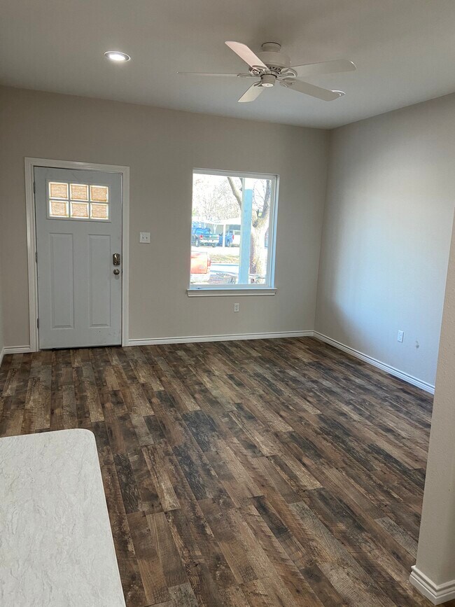 Sala de estar - 5313 Sam Calloway DR.