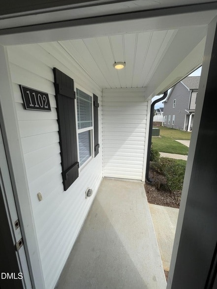 Foto del edificio - 1102 Peony Ln