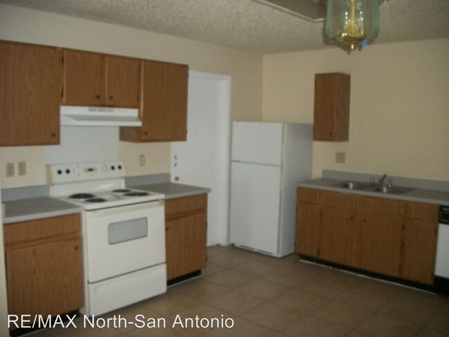 Building Photo - 3 br, 2 bath House - 4238 Sunrise Cove Dr