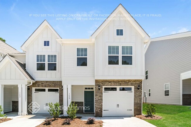 Building Photo - 1640 CM Human Dr