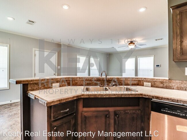 Building Photo - 3 br, 2 bath House - 226 Watermark Drive