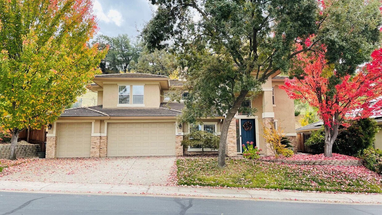 Foto principal - 2819 Hillcrest Rd