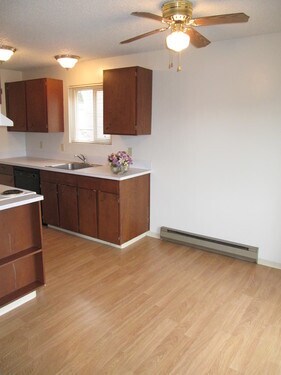 Foto del edificio - 608 47th St SE