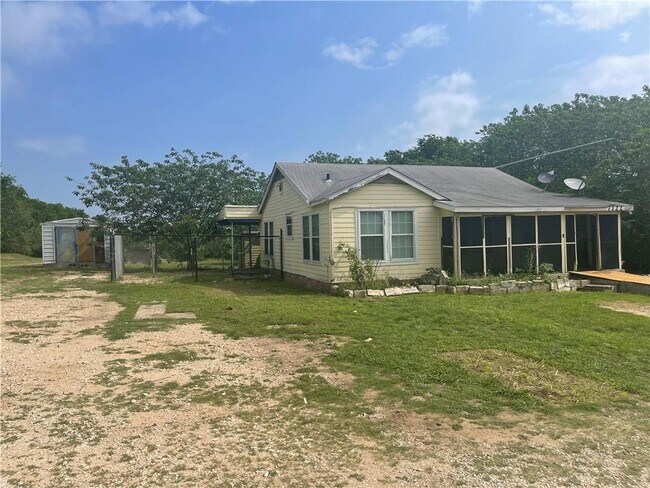 Building Photo - 7122 Dee Gabriel Collins Rd