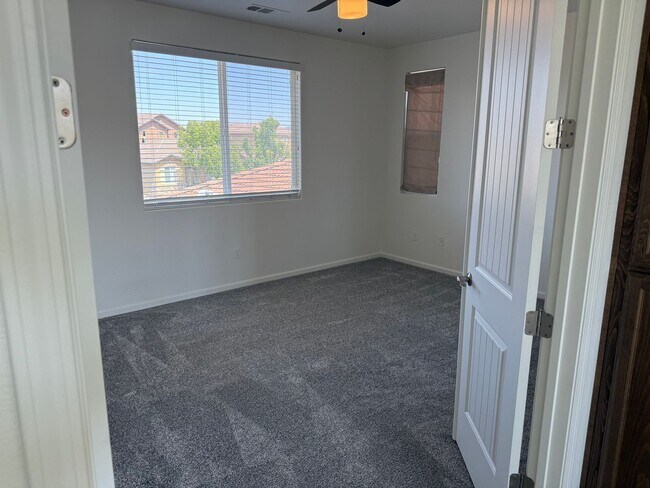 Building Photo - Located in Riata in Pioneer Meadows