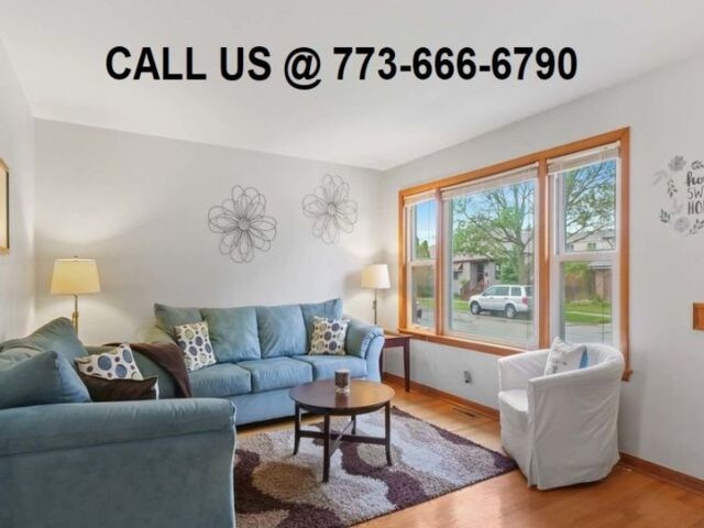 Foto del edificio - 7007 W Farragut Ave